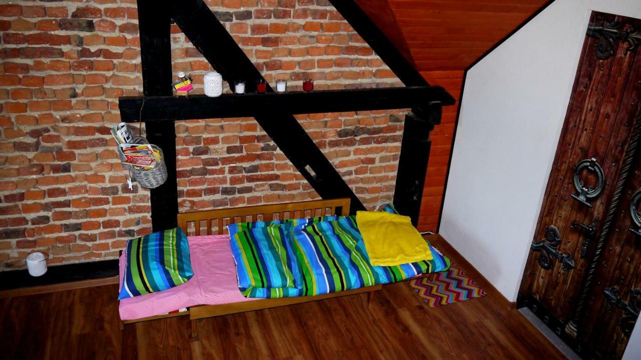Old Attic House Apartment Polakowice Exterior photo